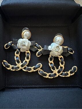 Chanel 20A Camellia Double C earrings